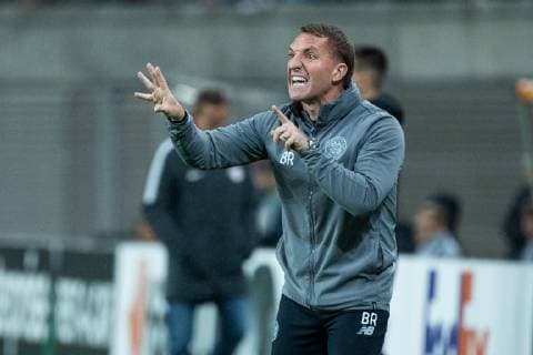 25 10 2018 xkvx Football UEFA Europa League RB Leipzig Celtic Glasgow emspor v Brendan Rodgers Celtic Glasgow gives gestures gestures with gestures to gestures. DFL DFB REGULATIONS PROHIBIT ANY USE OF PHOTOGRAPH as IMAGE SEQUENCES and or QUASI VIDEO Leipzig