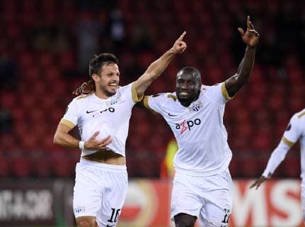 FOOTBALL EUROPE LEAGUE SEASON 2018 2019 Group stage FC Zuerich Bayer 04 Leverkusen 25 10 2018 JUBEL FC Zurich goalkeeper Antonio Marchesano left the ball under his jersey and Jagne Pa Modou right back