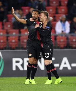 FOOTBALL EUROPE LEAGUE SEASON 2018 2019 Group Stage FC Zurich Bayer 04 Leverkusen 25 10 2018 JUBEL Bayer 04 Leverkusen Goalkeeper to 1 2 Karim Bellarabi li hugs Mitchell Weiser