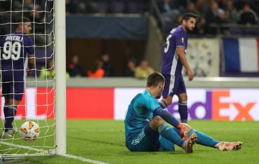 Anderlecht s goalkeeper Thomas Didillon looks dejected during the match between Belgian soccer team RSC Anderlecht and Turkish team Fenerbahce, Thursday 25 October 2018 in Anderlecht on the third day of the UEFA Europa League group stage, in group D. VIRGINIExLEFOUR  x05455149x