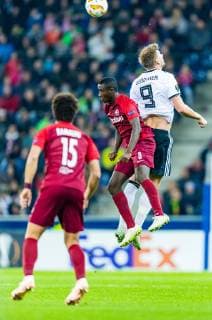 25 10 2018 Red Bull Arena Salzburg UEFA Champions League Salzburg vs Rosenborg BK Group B in the picture vl Diadie Samassekou FC Salzburg Nicklas Bendtner Rosenborg BK during the UEFA Europa League Group B match between FC Salzburg and Rosenborg BK at the Red Bull Arena in Salzburg Austria on 2018 10 25 Salzburg  EX_ADE