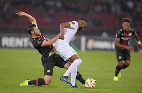 25 10 2018 Football UEFA Europa League 2018 2019 Group Stage 3 Gameday FC Zurich Bayer Leverkusen in Letzigrund Stadium Zurich v ke Kevin Volland Leverkusen v Umaru Bangura Zurich DFL and DFB regulations prohibit any use of images