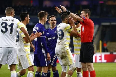 referee Georgi Kabakov (Bul) and Alexis Saelemaekers defender of Anderlecht FOOTBALL : RSC Anderlecht vs Fenerbahce - Ligue europeenne - 25 10 2018 PhotoNews Panoramic  775219992