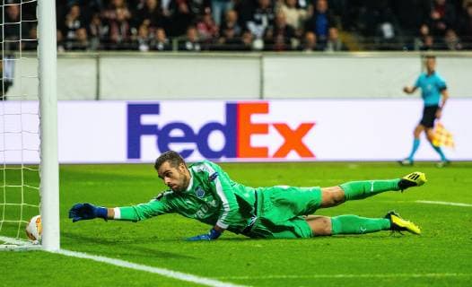 25 10 2018 xfux Soccer UEFA Europa League Eintracht Frankfurt Apollon Limassol FC emporer Bruno Vale Apollo Limassol Filip Kostic Eintracht Frankfurt not pictured Goal scored Goal scored for Frankfurt 1 0 Frankfurt