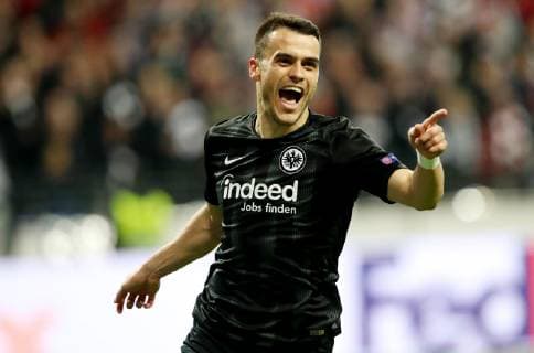 Germany Frankfurt am Main Commerzbank Arena 25 10 2018 Football UEFA Europa League Eintracht Frankfurt Apollon Limassol picture v 1 Goalkeeper to 1 0 Filip Kostic Eintracht Frankfurt 10 Copyright: HMBxMedia xHeikoxBecker