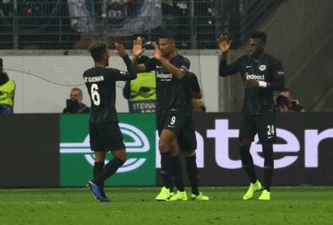 celebrate the goal Goalie 2 0 by Sebastien Haller Eintracht Frankfurt 25 10 2018 Eintracht Frankfurt vs Apollon Limassol FC Commerzbank Arena Europa League 3 Matchday DISCLAIMER DFL regulations prohibit any use of images as image sequences or quasi video