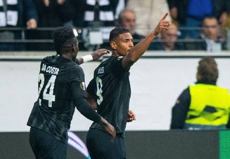 25 10 2018 xfux Football UEFA Europa League Eintracht Frankfurt Apollon Limassol FC emporer Danny da Costa Eintracht Frankfurt Sebastien Haller Eintracht Frankfurt Torjubel Goal celebration celebrate the goal to 2 0 Frankfurt am Main