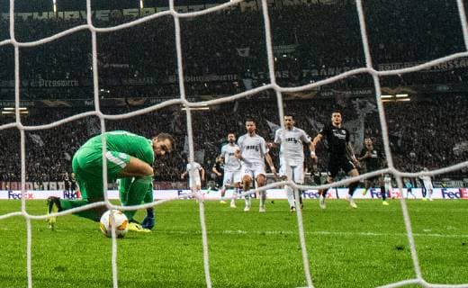 25 10 2018 xfux Soccer UEFA Europa League Eintracht Frankfurt Apollon Limassol FC emporer l Bruno Vale Apollon Limassol Filip Kostic Eintracht Frankfurt Goal scored Goal to the 1 0 Frankfurt am Main