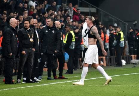 Genk player during Besiktas - Genk Europa League Game at Vodafone Park, 25th Oct. 2018  Copyright: MustafaxAlkac 16156518