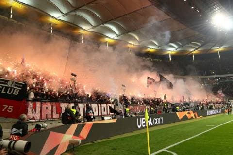 Frankfurt fans ending pyrotechnics in the match against Limassol Eintracht Frankfurt vs Apollon Limassol Soccer Europa League 25 10 2018 Eintracht Frankfurt vs Apollon Limassol Soccer Europa League 25 10 2018 Frankfurt Copyright: xEIBNER RenexWeissx EP_RWS