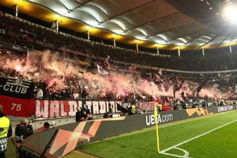 Frankfurt fans ending pyrotechnics in the match against Limassol Eintracht Frankfurt vs Apollon Limassol Soccer Europa League 25 10 2018 Eintracht Frankfurt vs Apollon Limassol Soccer Europa League 25 10 2018 Frankfurt Copyright: xEIBNER RenexWeissx EP_RWS