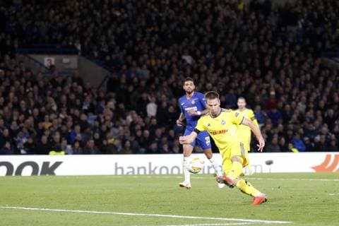 Maksim Skavysh of BATE Borisov misses a glorious chance during the UEFA Europa League group stage match between Chelsea and FC BATE Borisov at Stamford Bridge, London, England on 25 October 2018. Copyright: xCarltonxMyriex 21630016