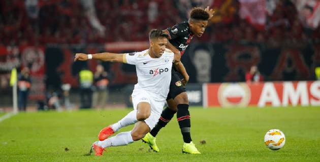 25 10 2018 Letzigrund Stadium Zurich SWITZERLAND Season 2018 2019 Men Soccer UEFA Europa League FC Zurich Bayer 04 Leverkusen Kevin Rüegg left FC Zurich to face Leon Bailey Leverkusen