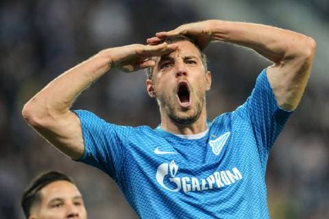 Sport Bilder des Tages October 25, 2018 - Saint Petersburg, Russia - Artem Dzyuba of FC Zenit Saint Petersburg celebrates his goal during the Group C match of the UEFA Europa League between FC Zenit Saint Petersburg and FC Girondins de Bordeaux at Saint Petersburg Stadium on October 25, 2018 in St.Petersburg, Russia. Zenit Saint Petersburg v FC Girondins de Bordeaux - UEFA Europa League: Group C  - ZUMAn230 20181025_zaa_n230_360 Copyright: xIgorxRussakx