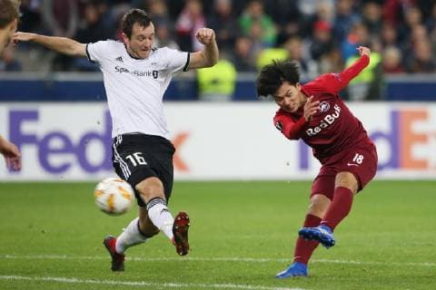SOCCER - UEFA EL, RBS vs Rosenborg SALZBURG,AUSTRIA,25.OCT.18 - SOCCER - UEFA Europa League, group stage, Red Bull Salzburg vs Rosenborg BK. Image shows Even Hovland (Rosenborg) and Takumi Minamino (RBS). GEPAxpictures xMathiasxMandl