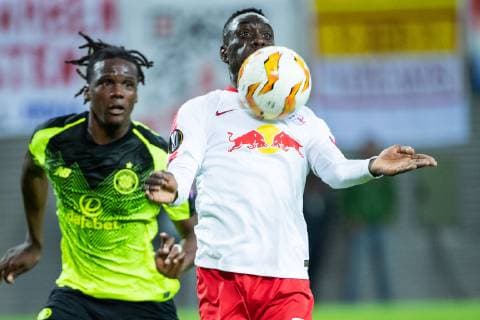25 10 2018 xkvx Football UEFA Europa League RB Leipzig Celtic Glasgow emporer Dedryck Boyata Celtic Glasgow Jean Kevin Augustin RB Leipzig DFL DFB REGULATIONS PROHIBIT ANY USE OF PHOTOGRAPH as IMAGE SEQUENCES and or QUASI VIDEO Leipzig