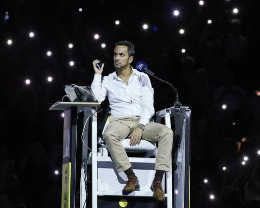 First bench open feature chair umpire Damian Steiner ARG and lights of the crowd fans in the background cell phone lights atmosphere Copyright: xJuergenxHasenkopfx