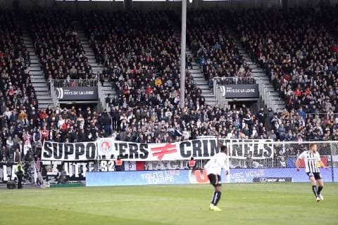 ILLUSTRATION - SUPPORTERS - BANDEROLE FOOTBALL : Angers vs Lyon - Ligue 1 Conforama - 27 10 2018 AnthonyBIBARD FEP Panoramic 