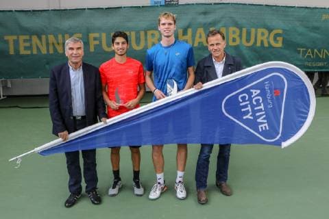 Ulrich Klaus DTB President Altug Celikbilek TUR 4 Winner Louis Wessels GER 2 2 Place and Christoph Holstein State Council for Sport in Hamburg Tennis Future Hamburg 2018 Hamburg 27 10 2018