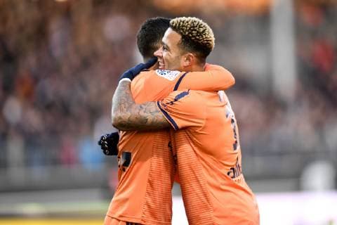 11 MEMPHIS DEPAY (OL) - JOIE FOOTBALL : Angers vs Lyon - Ligue 1 Conforama - 27 10 2018 AnthonyBIBARD FEP Panoramic 