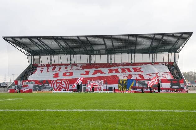 Football Regionalliga West Rot Weiss Essen Red White Oberhausen on 27 10 2018 in the stadium Essen in Essen Choreo on the west tribune 10 years Rudi fans