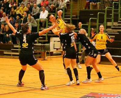 TV Nellingen SV Union Halle Neustadt Germany Stuttgart 27 10 2018 Handball Women Bundesliga Season 2018 2019 TV Nellingen SV Union Halle Neustadt No 15 Szimonetta Gera TV Nellingen