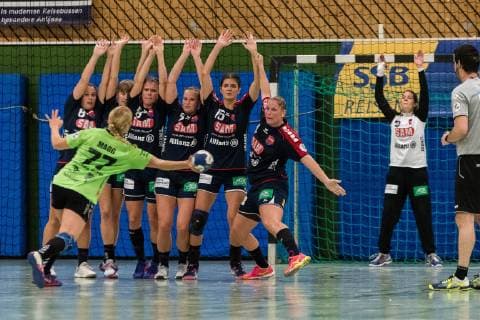SG H2Ku Herrenberg Kuties vs Fuechse Berlin Handball 2 Bundesliga Women HBF season 18 19 27 10 2018 SG H2Ku Herrenberg Kuties vs Fuechse Berlin Handball 2 Bundesliga Women HBF Season 18 19 27 10 2018 Herrenberg Copyright: xEIBNER WolfgangxFrankx EP_WFK