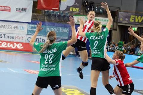 Goal shot by Gina Klaunik HSG Blomberg Lippe GER VfL Oldenburg HSG Blomberg Lippe Handball Women 28 10 2018 Oldenburg Copyright: xEibner-Pressefoto Reckenx EP_RECKEN