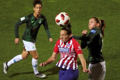 Atletico de Madrid s Aurélie Kaci (2-R) vies for the ball against Wolfsburg s Noelle Maritz (R) during the women s UEFA Champions League of 16, second leg match between Atletico de Madrid and Wolfsburg at Wanda Sports City in Madrid, Spain, 31 October 2018. ATLETICO MADRID - WOLFSBURG !ACHTUNG: NUR REDAKTIONELLE NUTZUNG!  Copyright: xJUANJOxMARTINx GRAF9241 20181031-636766157363049535
