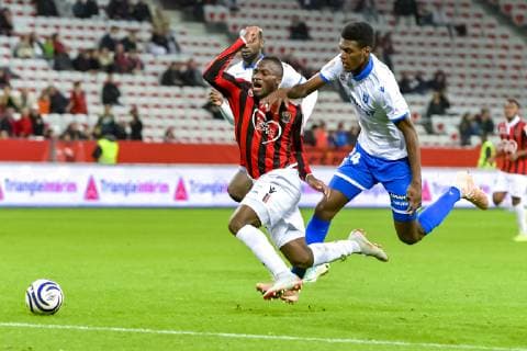 Ignatius Kpene Ganago (OGC Nice) - Carlens Arcus (AJ Auxerre) FOOTBALL : OGC Nice vs AJ Auxerre - Coupe de la Ligue - Nice - 31 10 2018 NorbertScanella Panoramic 