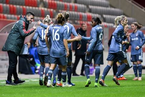 FC Bayern Munich FCB 18 FC Bayern München 2 FC Bayern Munich FCB 18 2 v left optimistic Action Action Football UEFA Womens Champions League FC Bayern Munich FC Zurich xslx