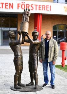Soccer Mens Season 2018 2019 2 Bundesliga 1 FC Union Berlin Training of the former Union player Joachim Sigusch in the stadium An der Alten Försterei next to the monument to the FDGB cup winner of 1968 Sigusch but only joined the club in 1969 70 02 11 2018 Copyright: xMatthiasxKochx