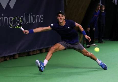 04 11 2018 Tennis ATP Challenger Cup Bauer Watertechnology Cup 2018 International German Indoor Championships Final Single DaMa Antoine Hoang FRA