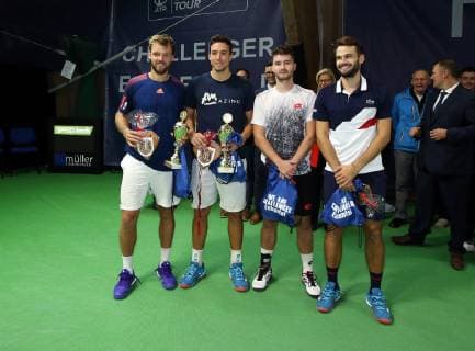 04 11 2018 Tennis ATP Challenger Cup Bauer Watertechnology Cup 2018 International German Indoor Championships Final Double DaMa Group picture after match v l Kevin Krawietz GER Andreas Mies GER Jonny Omara O Mara GBR Hugo Nys FRA