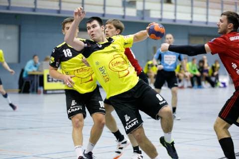 04 11 2018 xmzx Handball 3 League SG Bruchköbel TV Erlangen Bruck v l Sergej Zutic Bruchköbel Bruchköbel Hessen Germany DEU