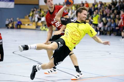 04 11 2018 xmzx Handball 3 League SG Bruchköbel TV Erlangen Bruck v l Stephan Denhart Bruchköbel Bruchköbel Hessen Germany DEU