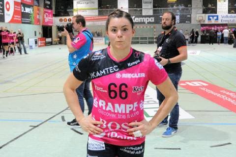 Katharina Beddies TusSies Metzingen 66 after the game TusSies Metzingen Handball HBF EHF Cup Ligaspiel 04 11 2018 Photo TBaur Eibner TusSies Metzingen vs VfL Oldenburg Metzingen Copyright: xEIBNER TobiasxBaurx EP_TBR