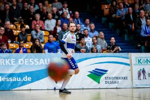 Thomas Pavlicek 2 Dessau Rosslauer HV 06 during the DKB Handball 2 Bundesliga match between Dessau Rosslauer HV 06 and Rhein Vikings in the Anhalt Arena on 4 November 2018 in Bauhausstadt Dessau Sachsen Anhalt Saxony Anhalt Germany Germany Eibner Hartmut Boesener HB 2BL Dessau Rosslauer HV 06 Rhein Vikings Dessau Copyright: xEIBNER HartmutxBoesenerx EP_HBR