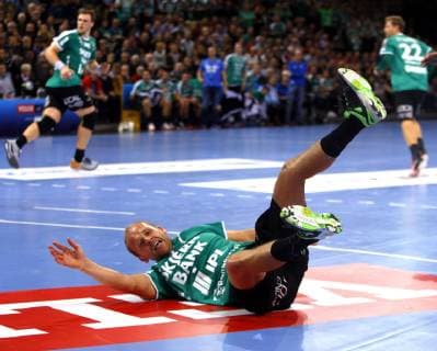 Handball. EHF. Men s Champions League Group Phase. Tyskland. Flensborg. SG Flensburg Handewitt vs Skjern. FLENS Arena. Groen 7 Anders Eggert fra Skjern spillede ogsaa en stor kamp paa hans mangeaarige gamle hjemmebane.. , Flensborg Denmark  Copyright: Thisximagexisxstrictlyxcopyrightxsportxpress sportxpressx Cop119 spdk20181104-200225-L