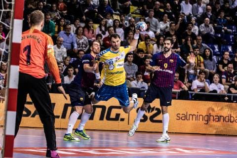 November 4, 2018 - Barcelona, Barcelona, Spain - Krzysztof Lijewski, 19 of PGE Vive Kielce in actions during VELUX EHF Champions League match between FC Barcelona Barca Lassa and PGE Vive Kielce on November 04, 2018 at Palau Blaugrana, in Barcelona, Spain, Handball: VELUX EHF Champions League - Fc Barcelona Lassa v PGE Vive Kielce. - ZUMAa181 20181104_zaa_a181_095 Copyright: xAFP7x