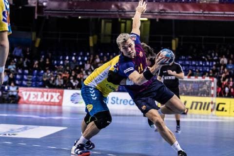 November 4, 2018 - Barcelona, Barcelona, Spain - Lasse Bredekjaer Andersson, 11 of FC Barcelona Barca Lassa in actions during VELUX EHF Champions League match between Fc Barcelona Lassa and PGE Vive Kielce on November 04, 2018 at Palau Blaugrana, in Barcelona, Spain, Handball: VELUX EHF Champions League - Fc Barcelona Lassa v PGE Vive Kielce. - ZUMAa181 20181104_zaa_a181_060 Copyright: xAFP7x