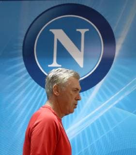 Sport Bilder des Tages November 5, 2018 - Naples, Italy - SSC Napoli press conference PK Pressekonferenz : UEFA Champions League .Napoli trainer Carlo Ancellotti at Center of Castel Volturno in Naples, Italy on November 5, 2018. SSC Napoli Training Session And Press Conference  - ZUMAn230 20181105_zaa_n230_114 Copyright: xMatteoxCiambellix