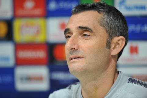 2018.11.05 Mediolan Milan Pilka nozna Liga Mistrzow sezon 2018 2019 Konferencja prasowa i trening FC Barcelona Barca N z Ernesto Valverde Foto Norbert Barczyk PressFocus 2018.11.05 Mediolan Milan Football UEFA Champions League FC Barcelona press conference PK Pressekonferenz and training session Ernesto Valverde Credit: Norbert Barczyk PressFocus NEWSPIX.PL --- Newspix.pl  20181105NB0008