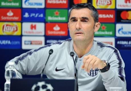 2018.11.05 Mediolan Milan Pilka nozna Liga Mistrzow sezon 2018 2019 Konferencja prasowa i trening FC Barcelona Barca N z Ernesto Valverde Foto Norbert Barczyk PressFocus 2018.11.05 Mediolan Milan Football UEFA Champions League FC Barcelona press conference PK Pressekonferenz and training session Ernesto Valverde Credit: Norbert Barczyk PressFocus NEWSPIX.PL --- Newspix.pl  20181105NB0010