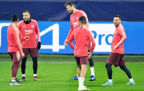 2018.11.05 Mediolan Milan Pilka nozna Liga Mistrzow sezon 2018 2019 Konferencja prasowa i trening FC Barcelona Barca N z Lionel Messi Foto Norbert Barczyk PressFocus 2018.11.05 Mediolan Milan Football UEFA Champions League FC Barcelona press conference PK Pressekonferenz and training session Lionel Messi Credit: Norbert Barczyk PressFocus NEWSPIX.PL --- Newspix.pl  20181105NB0081