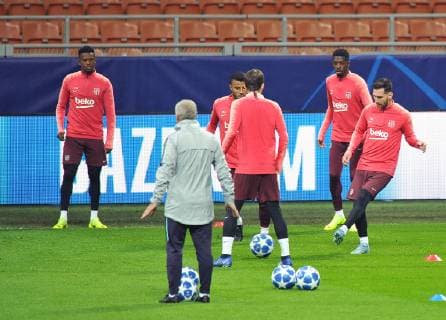 2018.11.05 Mediolan Milan Pilka nozna Liga Mistrzow sezon 2018 2019 Konferencja prasowa i trening FC Barcelona Barca N z Lionel Messi Foto Norbert Barczyk PressFocus 2018.11.05 Mediolan Milan Football UEFA Champions League FC Barcelona press conference PK Pressekonferenz and training session Lionel Messi Credit: Norbert Barczyk PressFocus NEWSPIX.PL --- Newspix.pl  20181105NB0088