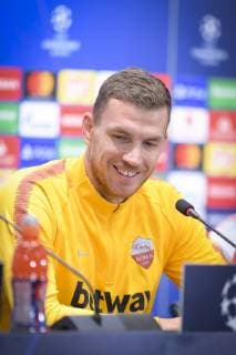 Fußball, CL, AS Rom PK Photo Fabio Rossi AS Roma LaPresse 06 11 2018 Moscow (Russia) Soccer press conference PK Pressekonferenz for the presentation of the champions league match between CSKA Mosca and AS Roma In the pic: Edin Dzeko  Copyright: xFabioxRossi ASxRoma xLaPresse Fax