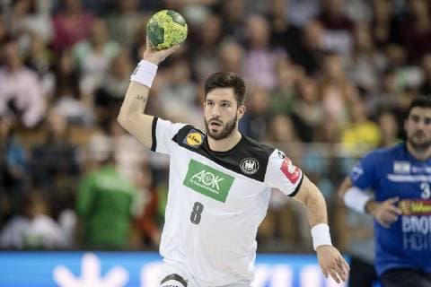 Tim SUTON GER half figure half figure in action handball country game of the men qualification game for the EHF European Championship 2020 Germany GER Isreal ISR 37 21 on 24 10 2018 in Wetzlar Germany