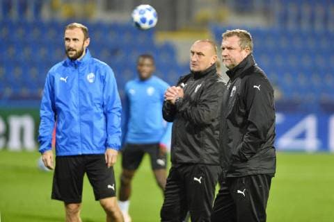 L-R Soccer player of Viktoria ROMAN HUBNIK, PAVEL VRBA, coach and ZDENEK BECKA coach assistant in action during the training session prior to 4th round Football Champions League group G match: Viktoria Plzen vs Real Madrid in Pilsen, Czech Republic, November 6, 2018. (CTKxPhoto MiroslavxChaloupka) CTKPhotoP201811060849101  cha06