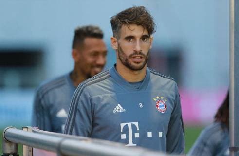 Javi Martinez and Jerome Boateng Football FC Bayern Munich Final training before the CL game against AEK Athens FC 06 11 2018 DFL UND DFB REGULATIONS PROHIBIT ANY USE OF PHOTOGRAPHS AS IMAGE SEQUENCES AND OR QUASI VIDEO